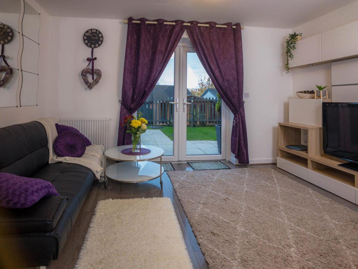 Modern 2 Bed House With Parking And Garden Villa Nottingham Exteriör bild